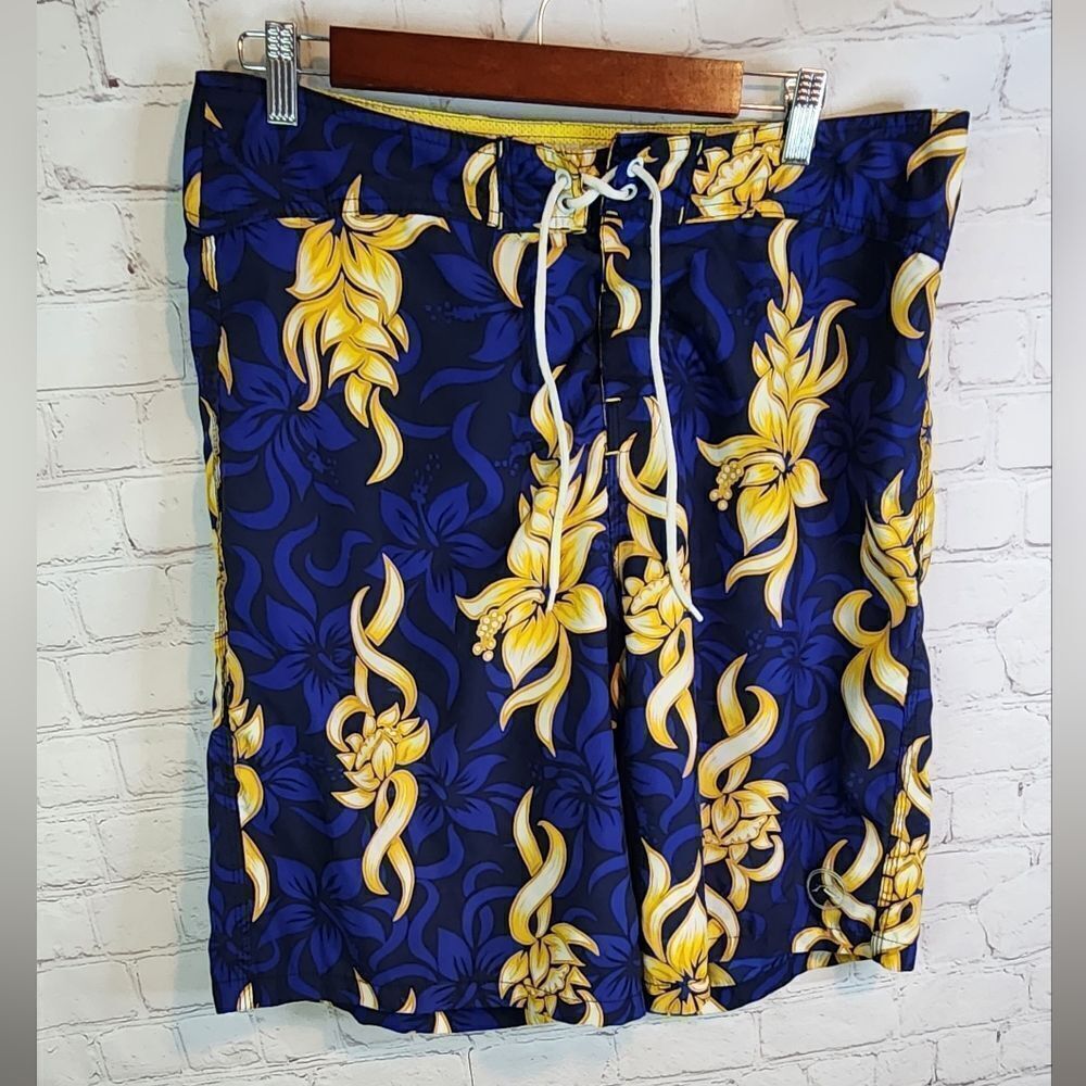 Men's Rusty board shorts, waist 36